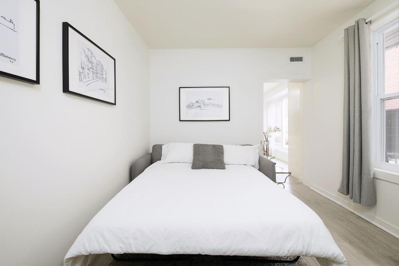 Appartamento Bonjour Mtl Rosemont Retreat Chic 1Br Central Air Montréal Esterno foto